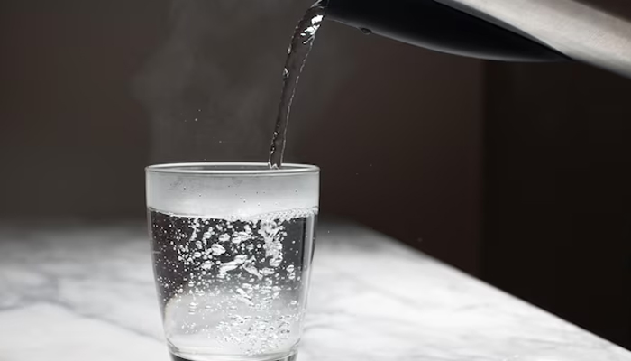 Meniup-niup Air Panas